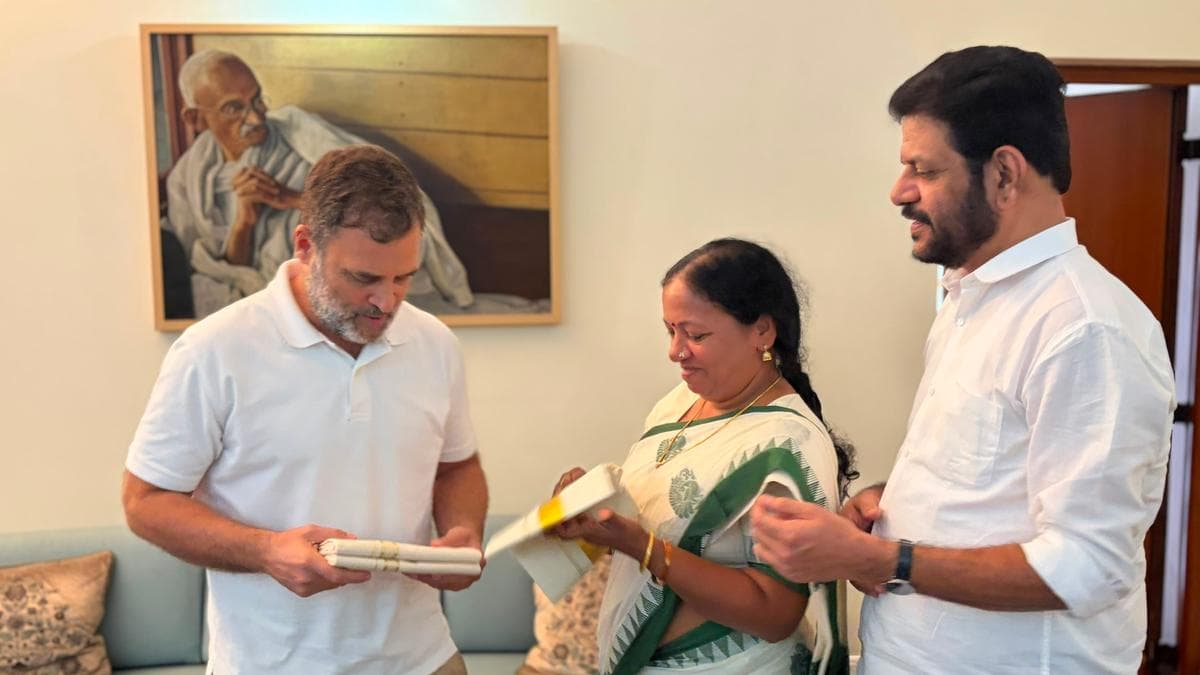 minister s gift to rahul gandh