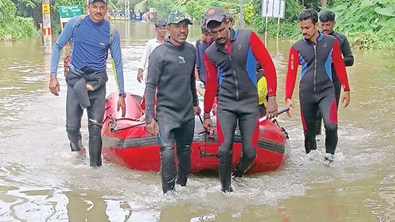 Two Dinghies in Patanamthitta: പത്തനംതിട്ടയിൽ രണ്ട് ഡിങ്കികൾ മാത്രം
