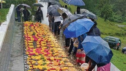 Tragedy in Pettimudi: പെട്ടിമുടിയിൽ ദുരന്തം പെയ്തിറങ്ങിയിട്ട് ആറുവർഷം ഉറ്റവരുടെ ഓർമ്മകളുമായി പ്രാർഥനകൾ