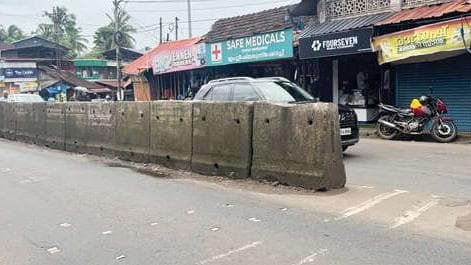 Traffic System Needed in Puthiyatheru:പുതിയതെരുവിൽ വേണം പുതു ഗതാഗത സംവിധാനം