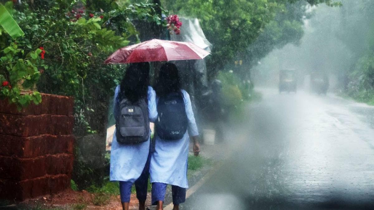 Heavy Rain, Red Alert: എറണാകുളം ജില്ലയിലെ വിദ്യാഭ്യാസസ്ഥാപനങ്ങൾക്ക് ഇന്ന് അവധി