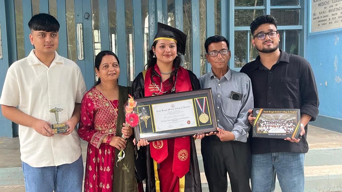 Journey of a Bengali Girl to Becoming a Doctor: പട്ടിണിയോട് പടവെട്ടിയ കാലം, ബംഗാളി പെൺകുട്ടിയെ ഡോക്ടറാക്കിയ നിയോഗം; ഐസക്കിന്റെ അലിവിന്റെ ജീവിതകഥ