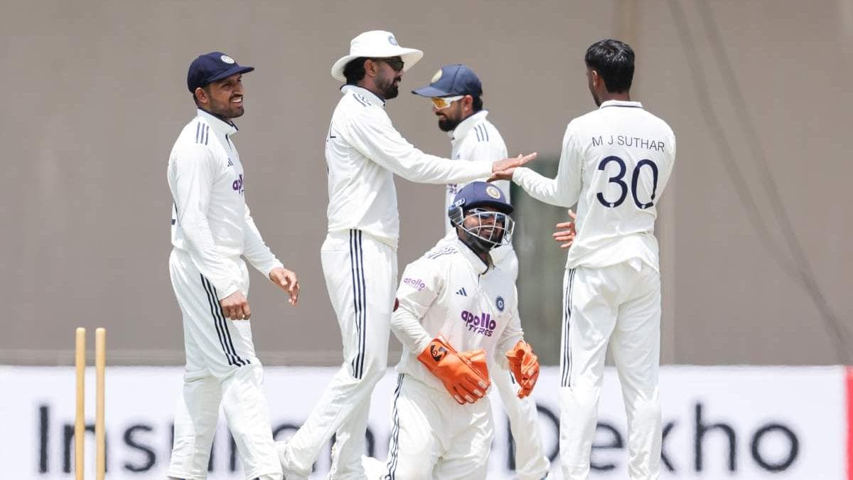 Opening Wicket Partnership:ശ്രീലങ്ക ഇലവന് ആദ്യ വിക്കറ്റ് നഷ്ടം