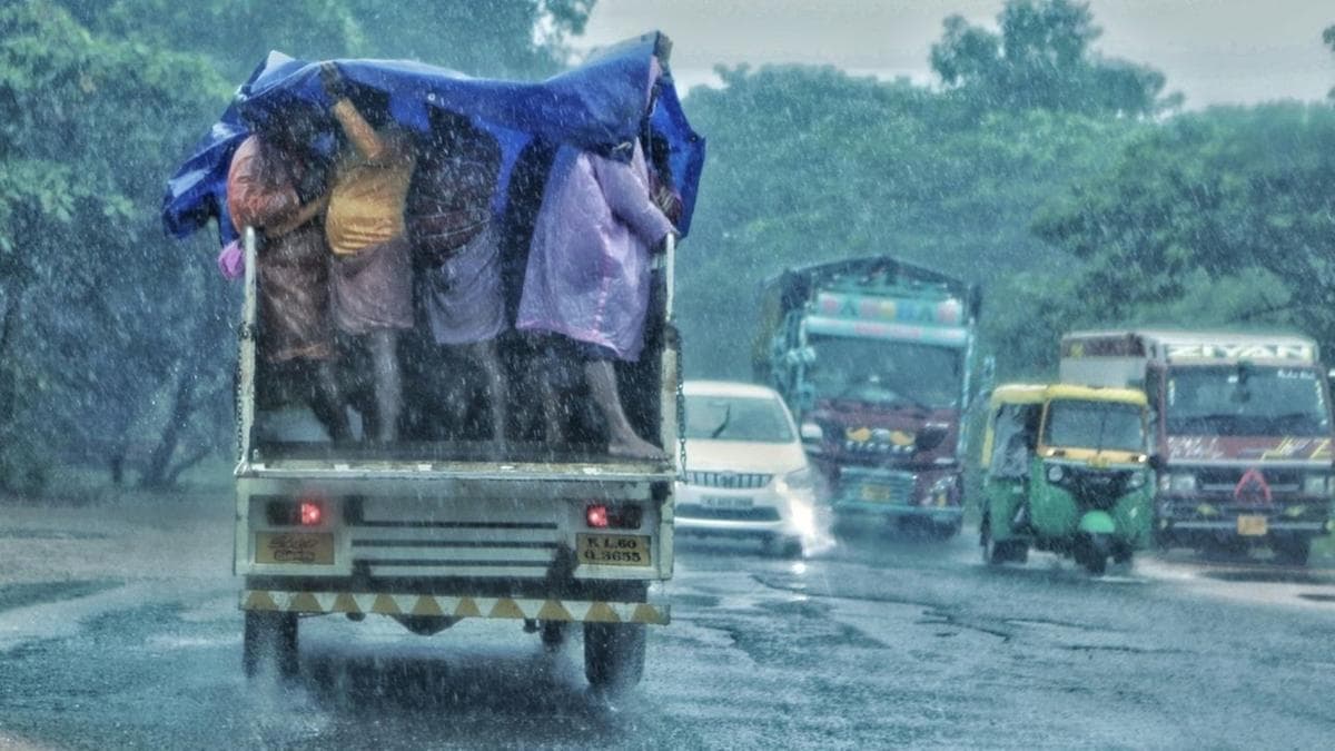 Heavy Rain Alert in Northern Kerala: വടക്കൻകേരളത്തിൽ അതിതീവ്ര മഴയ്ക്ക് സാധ്യത; നാല് ജില്ലകളിൽ റെഡ് അലർട്ട്