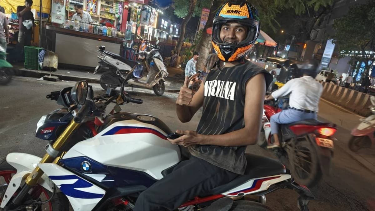 Uber Ride Surprise:ബിഎംഡബ്ല്യു സൂപ്പർ ബൈക്ക് കൊണ്ട് യാത്രയയപ്പ്!