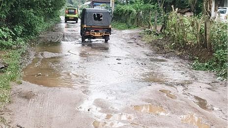 Road Renovation Delayed:കുത്തനൂർ - മുപ്പുഴ റോഡും ചിറക്കാട് പാലവും നവീകരണം കാത്തിരിക്കുകയാണ്