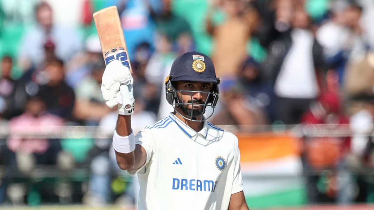 Devdutt Padikkal's Century: ഇന്ത്യക്ക് ശ്രീലങ്ക എതിരായ സന്നാഹ മത്സരത്തില് ബാറ്റിംഗ് തകര്ച്ച