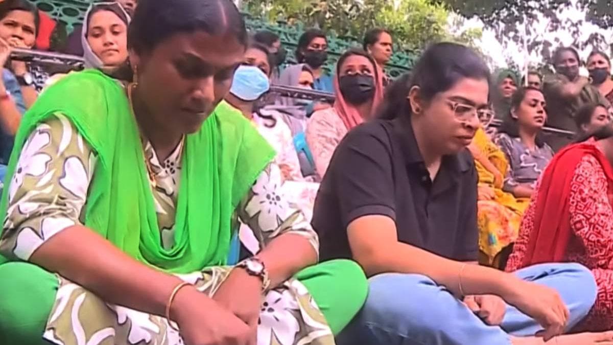 Protest by Candidates: നിയമനം ഇല്ല; സെക്രട്ടറിയേറ്റിന് മുന്നിൽ ഉദ്യോഗാർഥികളുടെ പ്രതിഷേധം