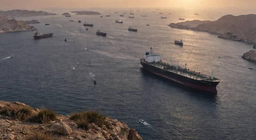 Missile Attack on UAE Oil Tanker:ഹോർമുസിൽ യു.എ.ഇ എണ്ണകപ്പലിന് നേരെ ഇറാൻ മിസൈലാക്രമണം