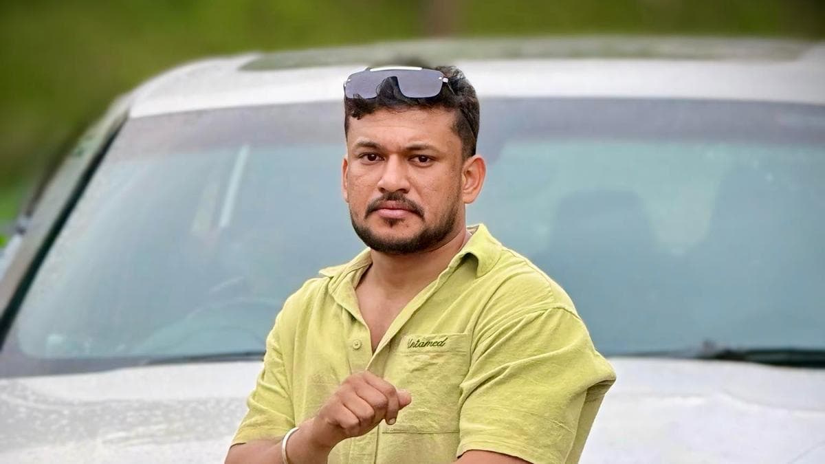 Arjun Ayanky's Car Found Abandoned in Kannur:അർജുൻ ആയങ്കിയുടെ കാർ കണ്ണൂരിൽ ഉപേക്ഷിച്ച നിലയിൽ; തിരച്ചിൽ ശക്തമാക്കി പോലീസ്