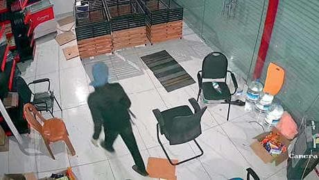 Burglary in Karunagappally:കരുനാഗപ്പള്ളിയിൽ വ്യാപക മോഷണം