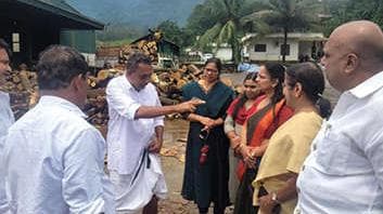 Stop Order Issued: വെള്ളിയാമറ്റത്തെ പ്ലൈവുഡ് കമ്പനിക്ക് ദുരന്തനിവാരണ അതോറിറ്റിയും സ്റ്റോപ്പ് മെമ്മോ നൽകി