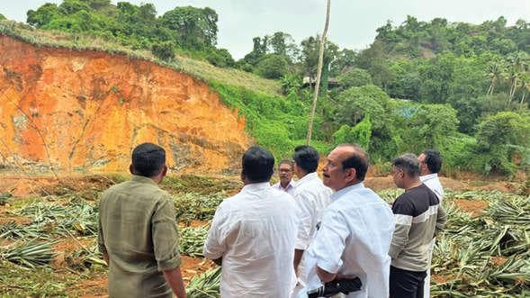 Landslide Threat in Kayanaad: കായനാട് ഭീതിയൊഴിയുന്നില്ല, പാറമടകൾ അപകടത്തിലേക്ക്