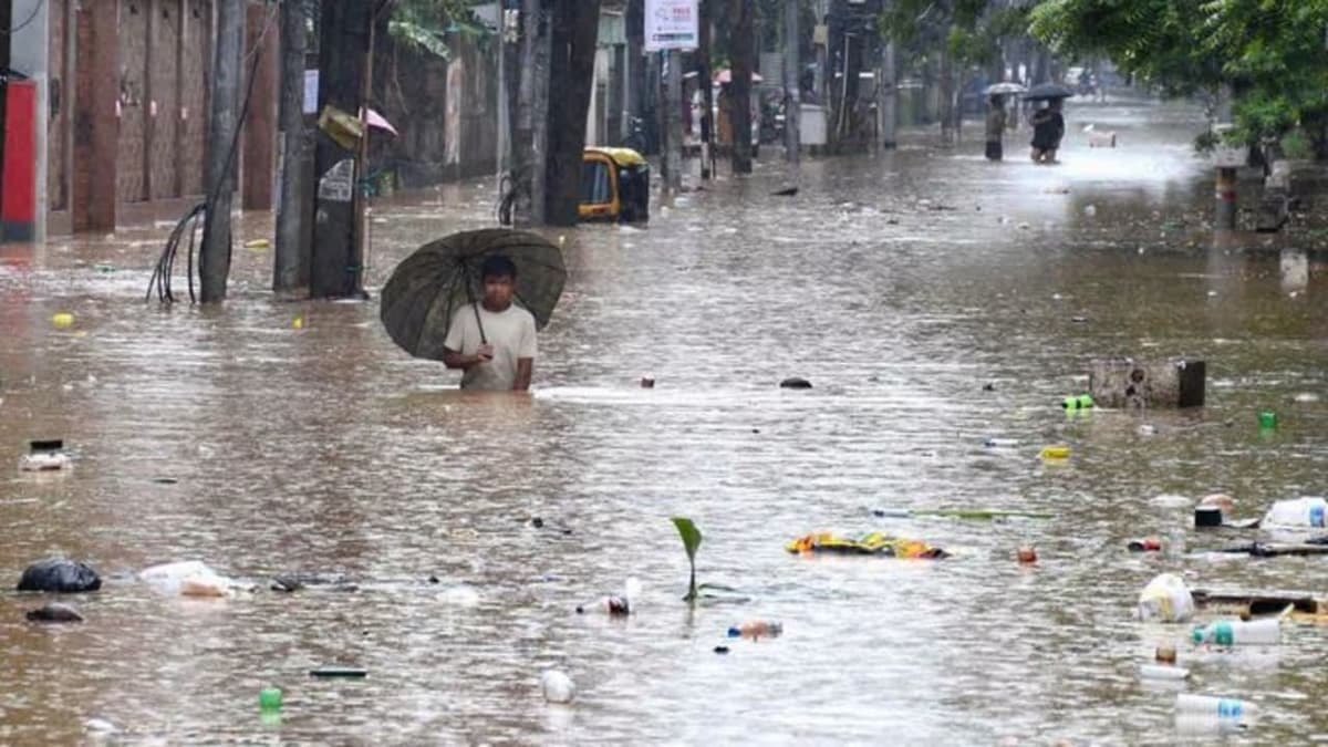 Floods in Assam:പ്രളയത്തിൽ വലഞ്ഞ് അസം, മരണസംഖ്യ 99 ആയി; ഒരുലക്ഷത്തിലധികം പേർ ഇപ്പോഴും പ്രളയക്കെടുതിയിൽ