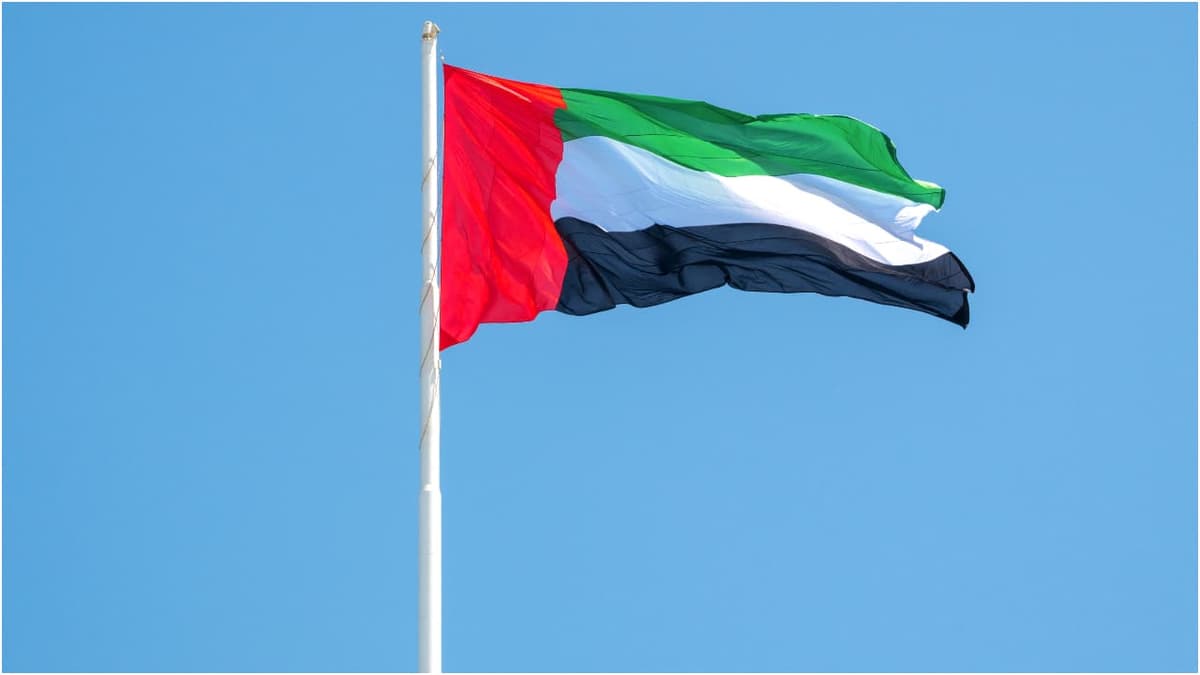 Public Holiday in UAE: യുഎഇയിൽ സർക്കാർ, സ്വകാര്യ മേഖലകൾക്ക് ശമ്പളത്തോടുകൂടിയ അവധി പ്രഖ്യാപിച്ചു, നബിദിനം പ്രമാണിച്ച് മൂന്ന് ദിവസം തുടർച്ചയായ അവധി