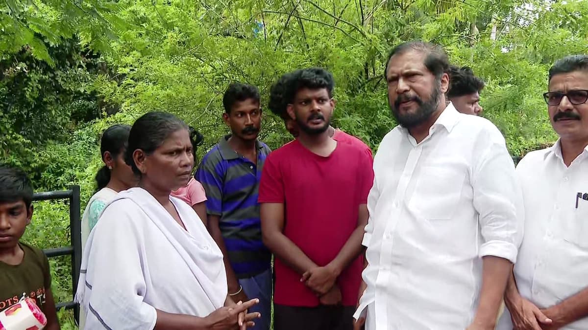 Police Action on Arjun Ayankee:അർജുൻ ആയങ്കിയെ പിടിച്ച ശേഷമാണ് പൊലീസ് ഈ വൃത്തികേട് കാണിച്ചത്, തിരച്ചിൽ അടിയന്തരാവസ്ഥക്കാലത്തെ ഓർമിപ്പിക്കുന്നതാണെന്ന് രാജു ഏബ്രഹാം