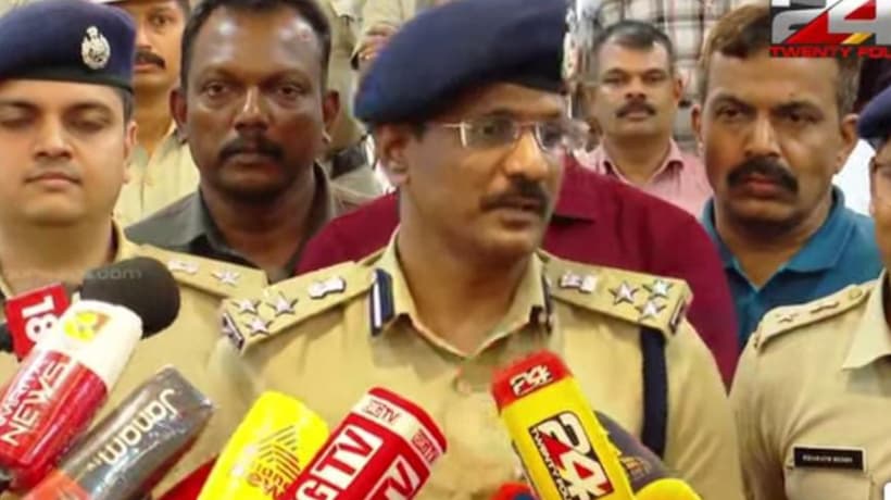 Police Action Against Arjun Ayanki:അർജുൻ ആയങ്കിയെ പിടികൂടാൻ പൊലീസ് നടപടി