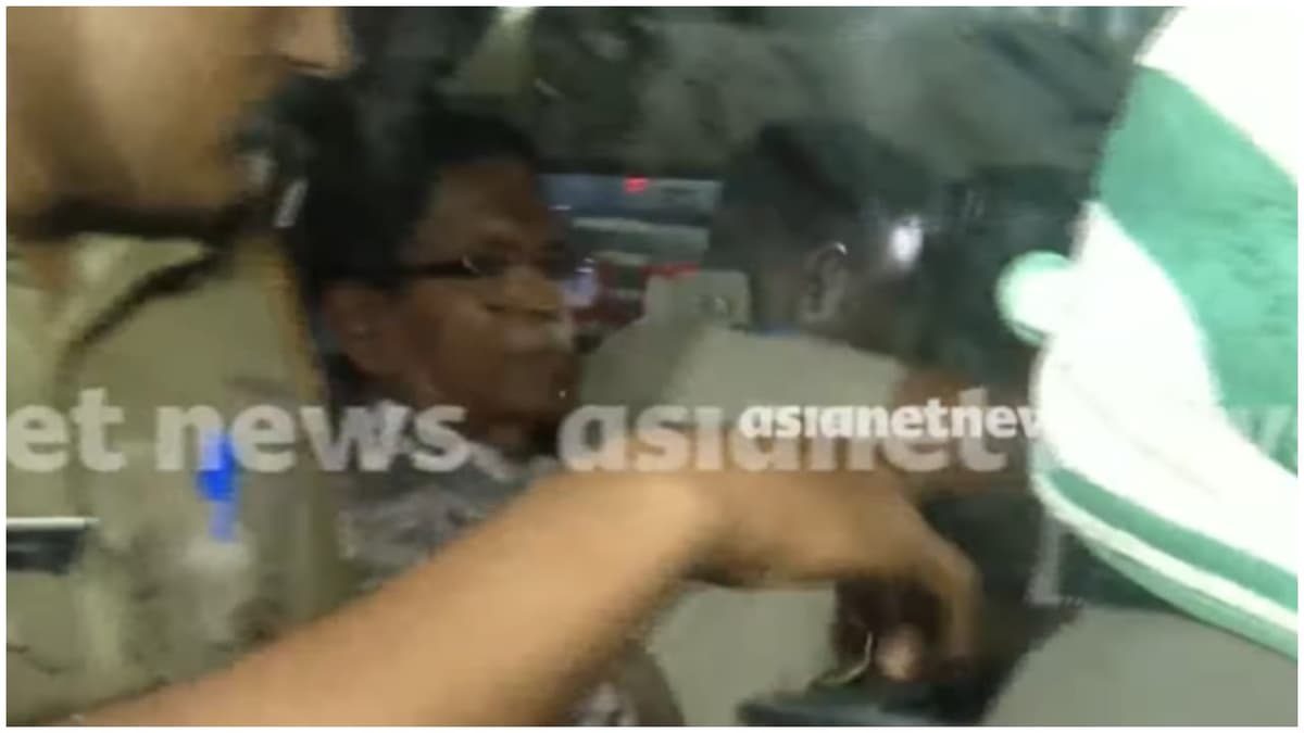 Arrest of TG Mohandas: ടി ജി മോഹൻദാസിനെ കസ്റ്റഡിയിൽ എടുത്തത് ജാമ്യമില്ലാ വകുപ്പ് ഉൾപ്പെടെ ചുമത്തി, 3 വർഷം വരെ ശിക്ഷ ലഭിച്ചേക്കാം; ഇന്ന് കോടതിയിൽ ഹാജരാക്കും