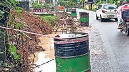 Road construction delays in Valiyakunnam:വള്ളികുന്നത്തെ റോഡുകളുടെ നിർമാണം ഇഴയുന്നു